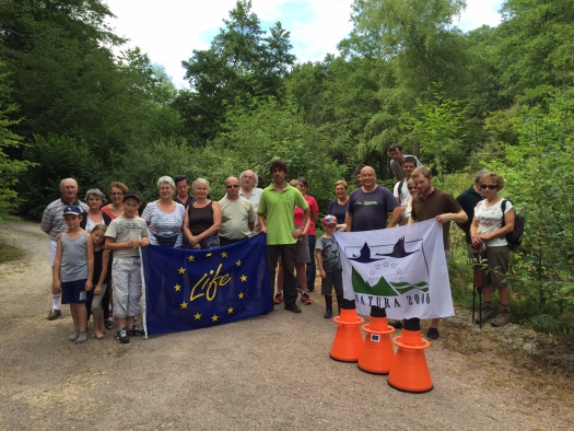 marcheurs sur le sentier de la Dronne